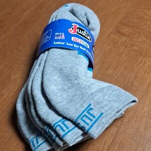 Justin Boots Gray and Blue Socks